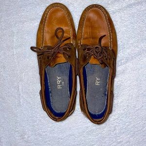 Sperry boat shoes